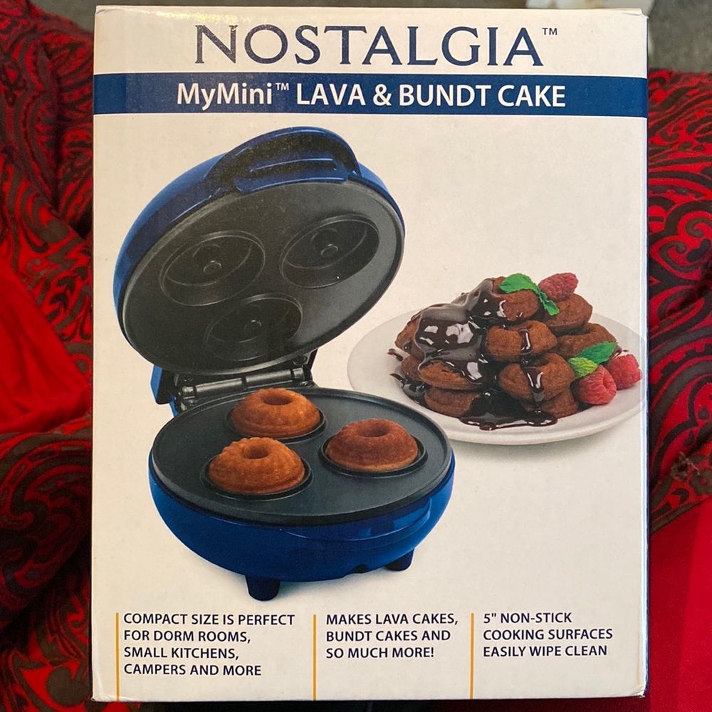 MyMini Lava and Bundt Cake